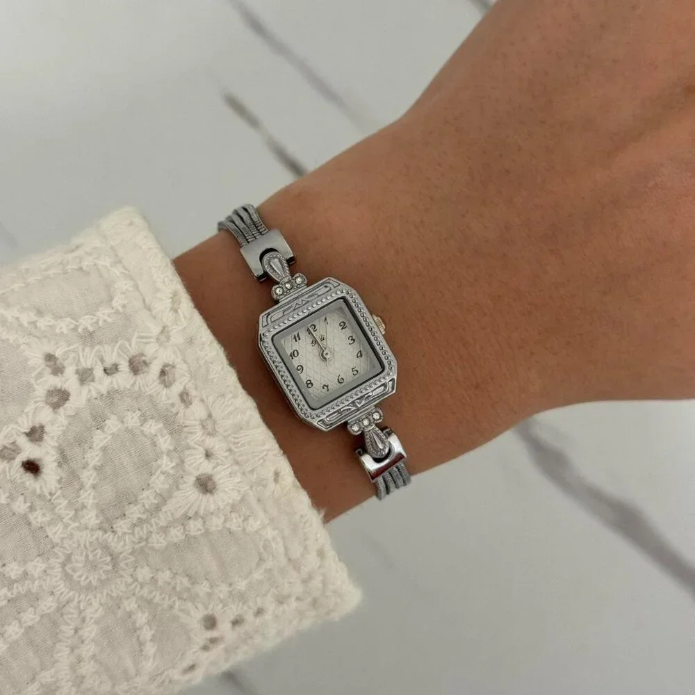 Sku 0460 cute silver‎ mini square watch + in a gift box stainless steel